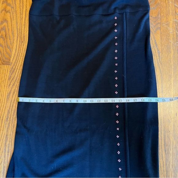 Vintage Garnet Hill Black Floral Embroidered Wool Dress, Size 14 Petite - Picture 13 of 16